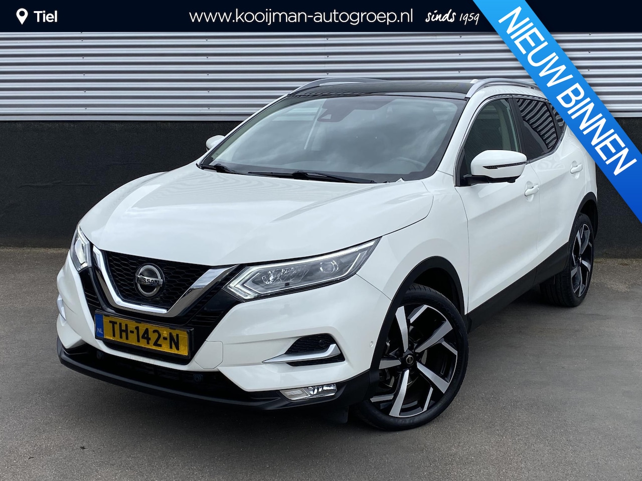 Nissan Qashqai - 1.2 Tekna Automaat, Trekhaak, Panoramadak, 360" Camera, Stoelverwarming, Navigatie, PDC - AutoWereld.nl