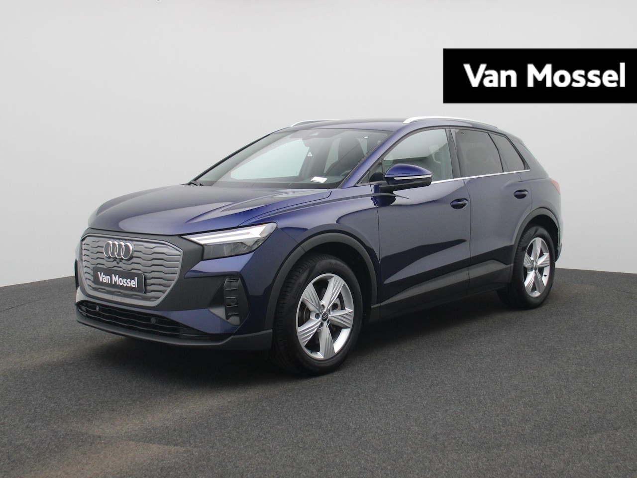 Audi Q4 e-tron - 40 Edition 63 kWh l Climate control l Navigatie l Parkeersensoren l Privacy glas l Stoelve - AutoWereld.nl