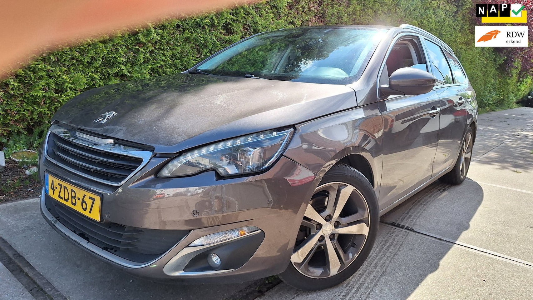 Peugeot 308 SW - 1.2 e-THP Première 1.2 e-THP Première - AutoWereld.nl