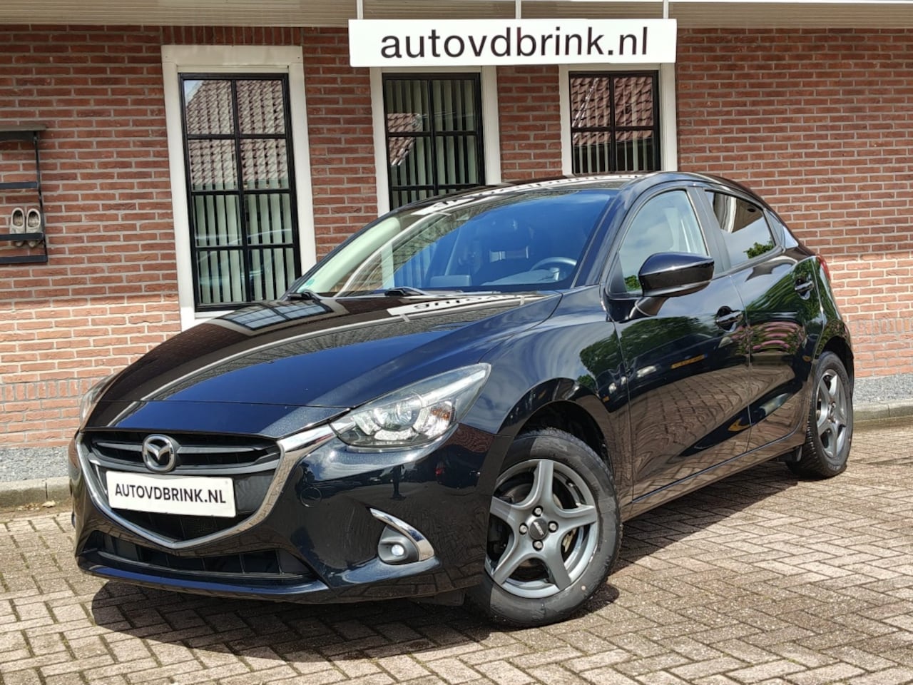 Mazda 2 - 1.5 Skyactiv-G TS+ LED / STOELVERWARMING - AutoWereld.nl