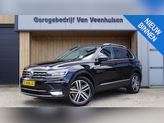 Volkswagen Tiguan - 2.0 TSI 180pk DSG 4Motion Highline Executive Pano.Dak HUD Virtual 19inch LM Stoel/Stuurwie