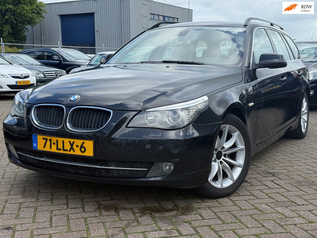 BMW 5-serie Touring - 520d Corporate Lease Business Line Edition I - AutoWereld.nl