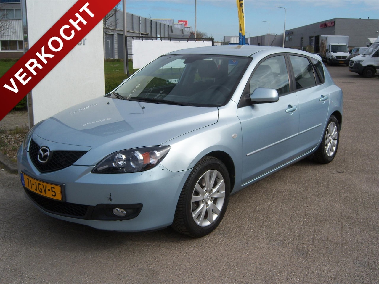 Mazda 3 Sport - 1.6 Executive Trekhaak - AutoWereld.nl