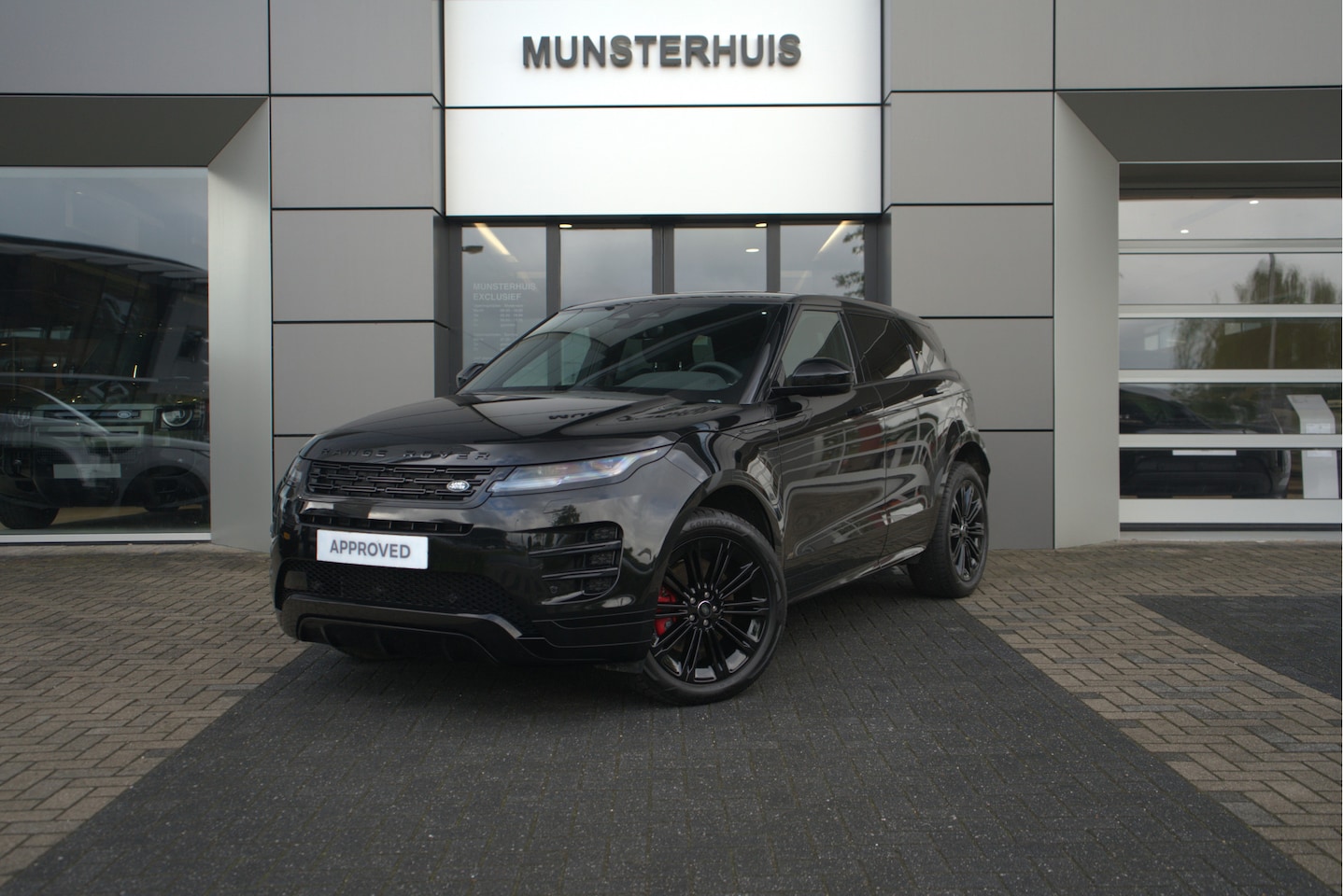 Land Rover Range Rover Evoque - P300e PHEV AWD Dynamic SE | Elektrische trekhaak | Voorstoelen/Achterbank verwarmd | - AutoWereld.nl