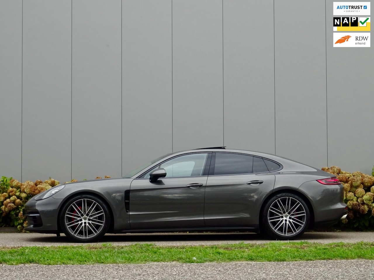 Porsche Panamera - 3.0 4 Sport / Pano / Incl BTW / NL / - AutoWereld.nl