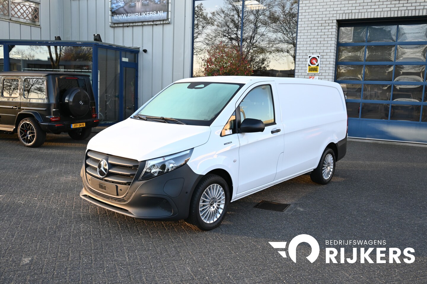 Mercedes-Benz eVito - 112 Facelift L2 60 kWh Snellader, Smartphone integratiepakket, Leder stuur, Winter pakket, - AutoWereld.nl