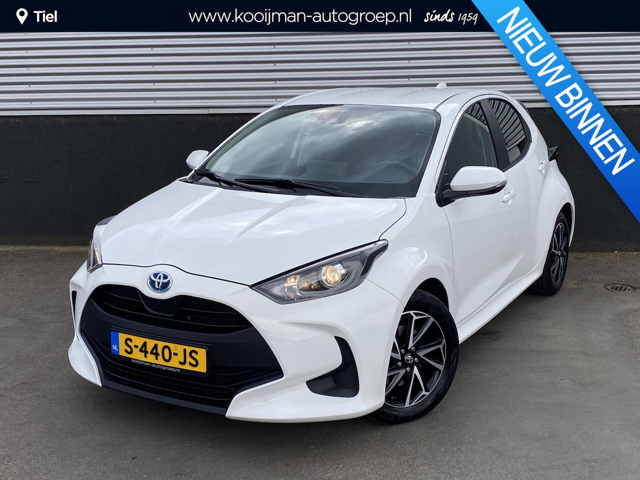 Toyota Yaris - 1.5 Hybrid Active Dynamic-special Nieuw geleverd, dealeronderhouden, Lichtmetalen velgen, - AutoWereld.nl