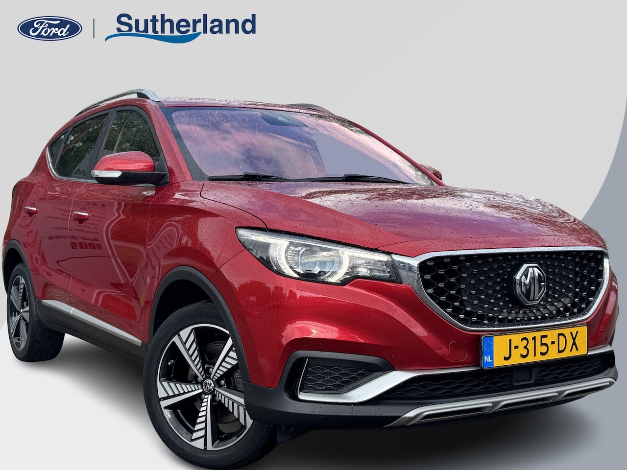 MG ZS - Luxury 45 kWh | 143pk | Panoramadak | Elektrisch Verstelbare Stoelen | Dodehoeksensoren | - AutoWereld.nl