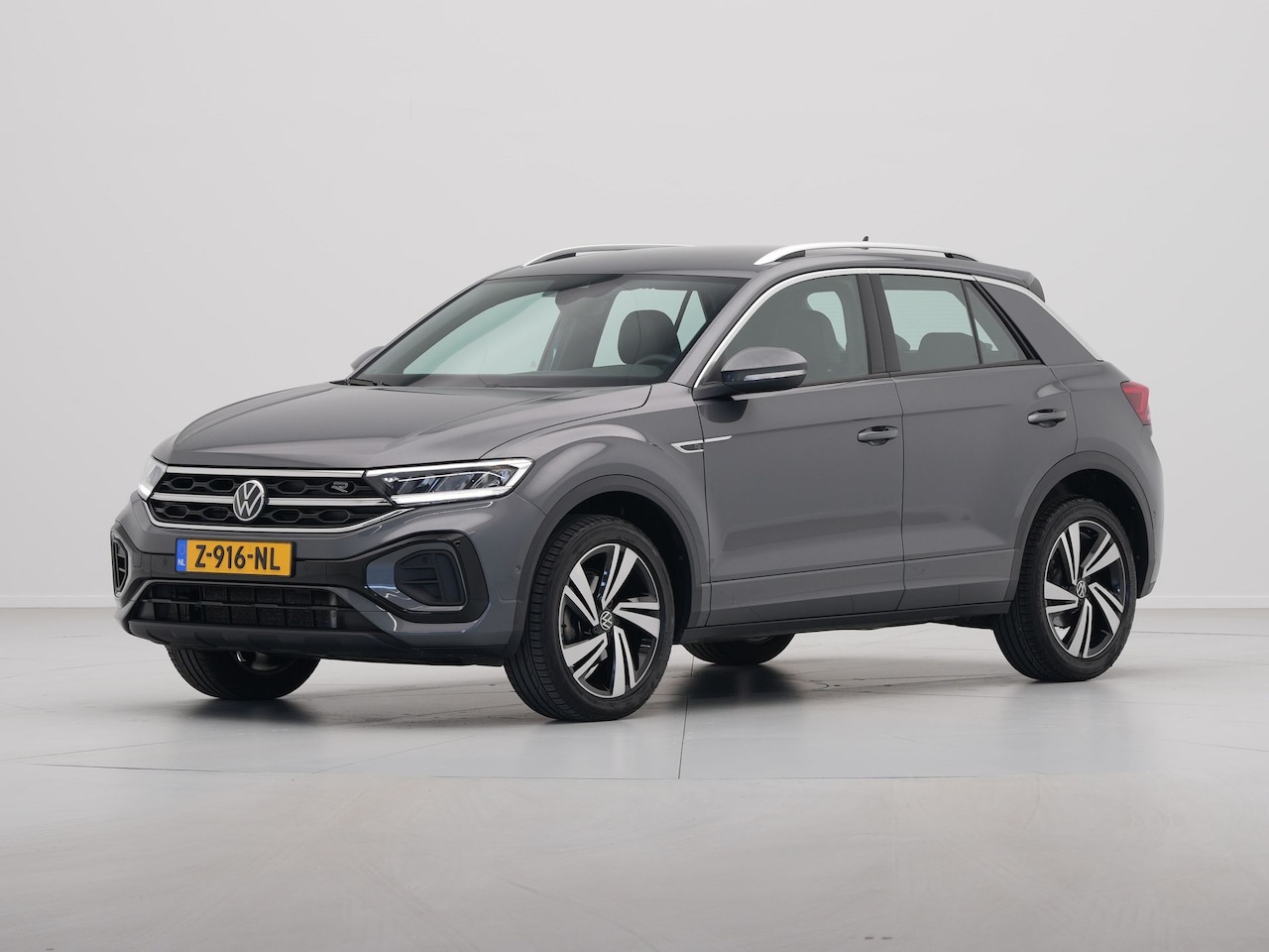 Volkswagen T-Roc - 1.5 TSI 150pk DSG R-Line Navi via App Clima Pdc Lm Velgen - AutoWereld.nl