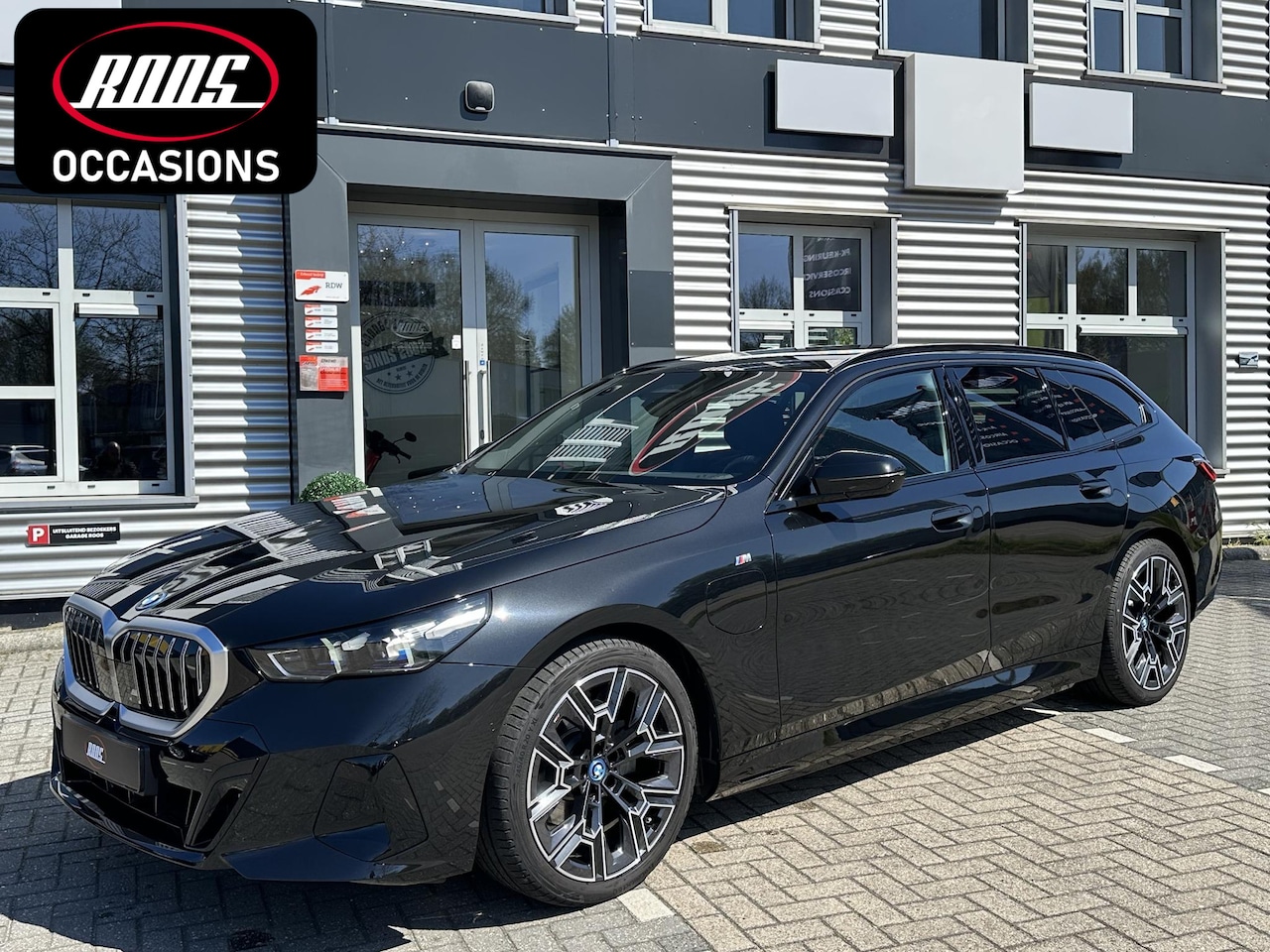 BMW 5-serie Touring - 530e M Sport Edition Trekhaak | Laser | incl Btw - AutoWereld.nl