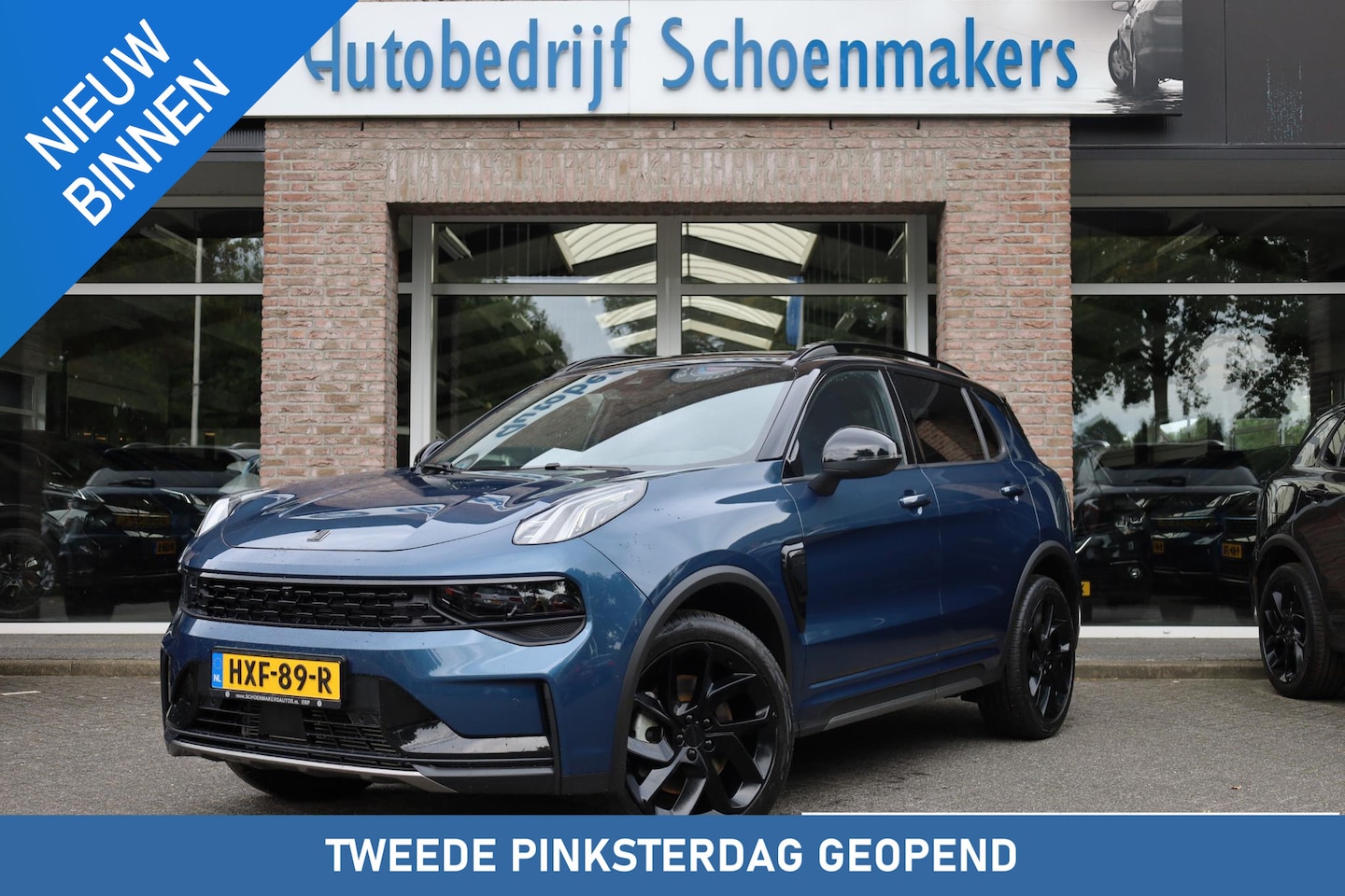Lynk & Co 01 - 1.5 261PK! MY23+BLACKLINE + 6.6 Kwh LADEN! ZWARTE-HEMEL 360-CAMERA PANO/SCHUIF INFINITY ZW - AutoWereld.nl