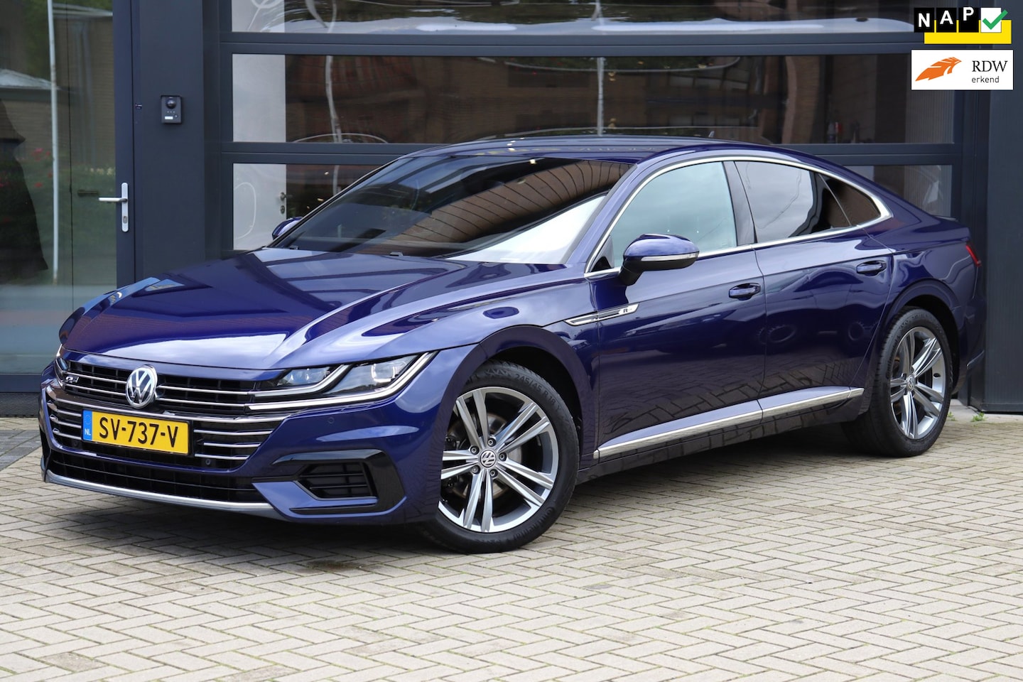 Volkswagen Arteon - 2.0 TSI Business R-Line | NAP | 190PK | Adaptive Cruise | Virtual Cockpit | Clima | Navi | - AutoWereld.nl