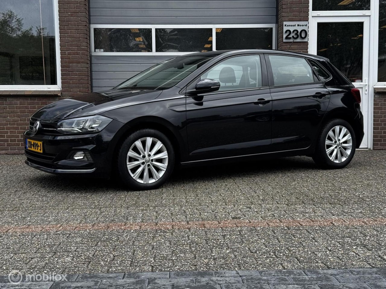Volkswagen Polo - 1.0 TSI NAVI/ECC-AIRCO/MF-STUUR/PDC - AutoWereld.nl