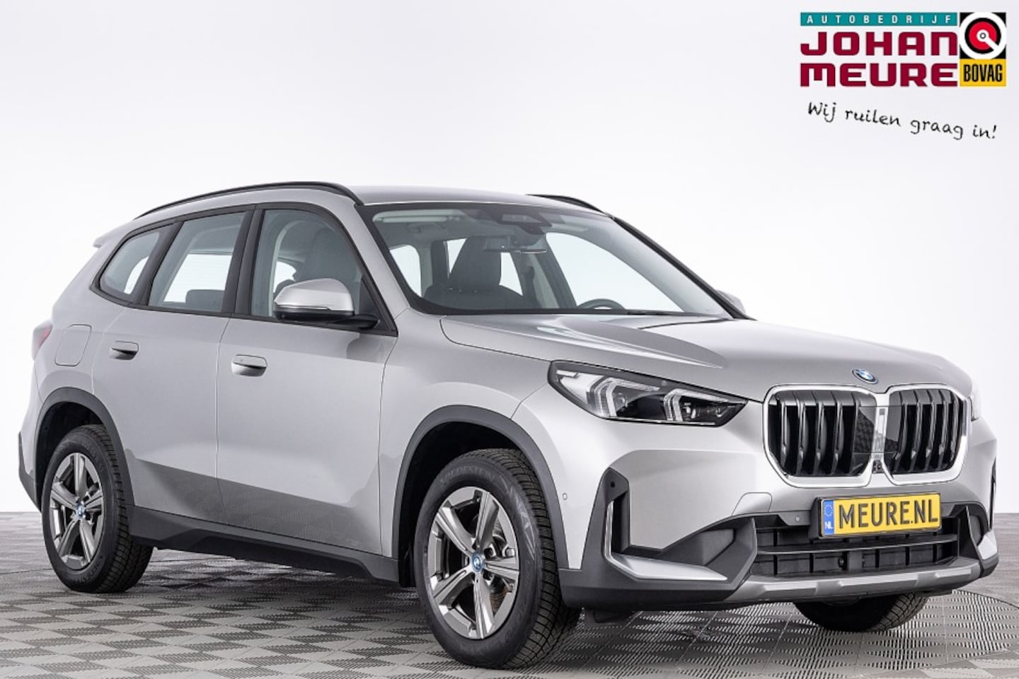 BMW X1 - xDrive 25e | PHEV | LEDER | Full LED | Sportstoelen | Hud | Trekhaak -2e PINKSTERDAG OPEN! - AutoWereld.nl