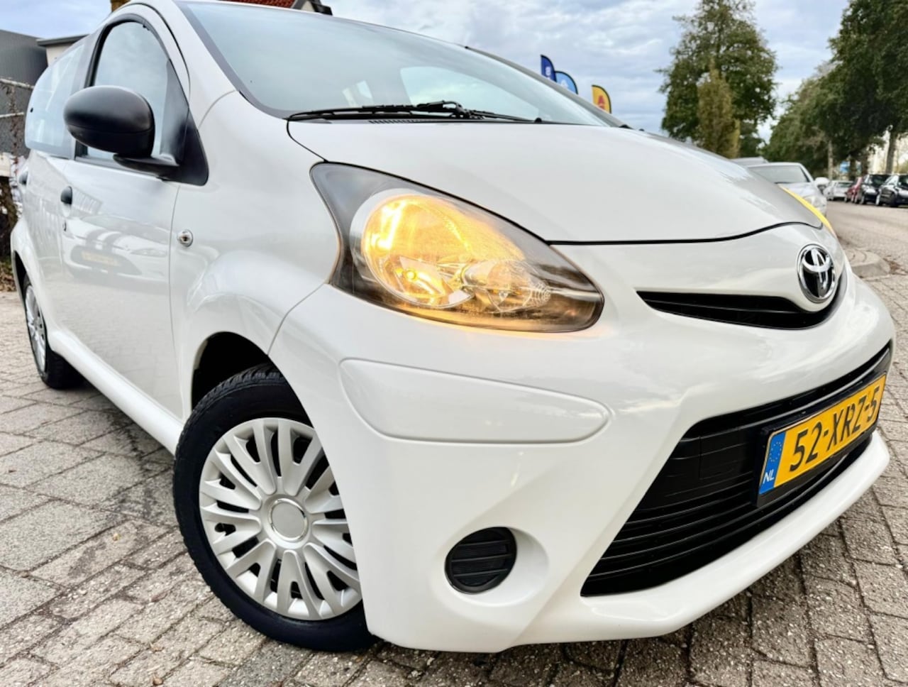Toyota Aygo - 1.0 VVT-i Comfort 1.0 VVT-i Comfort - AutoWereld.nl