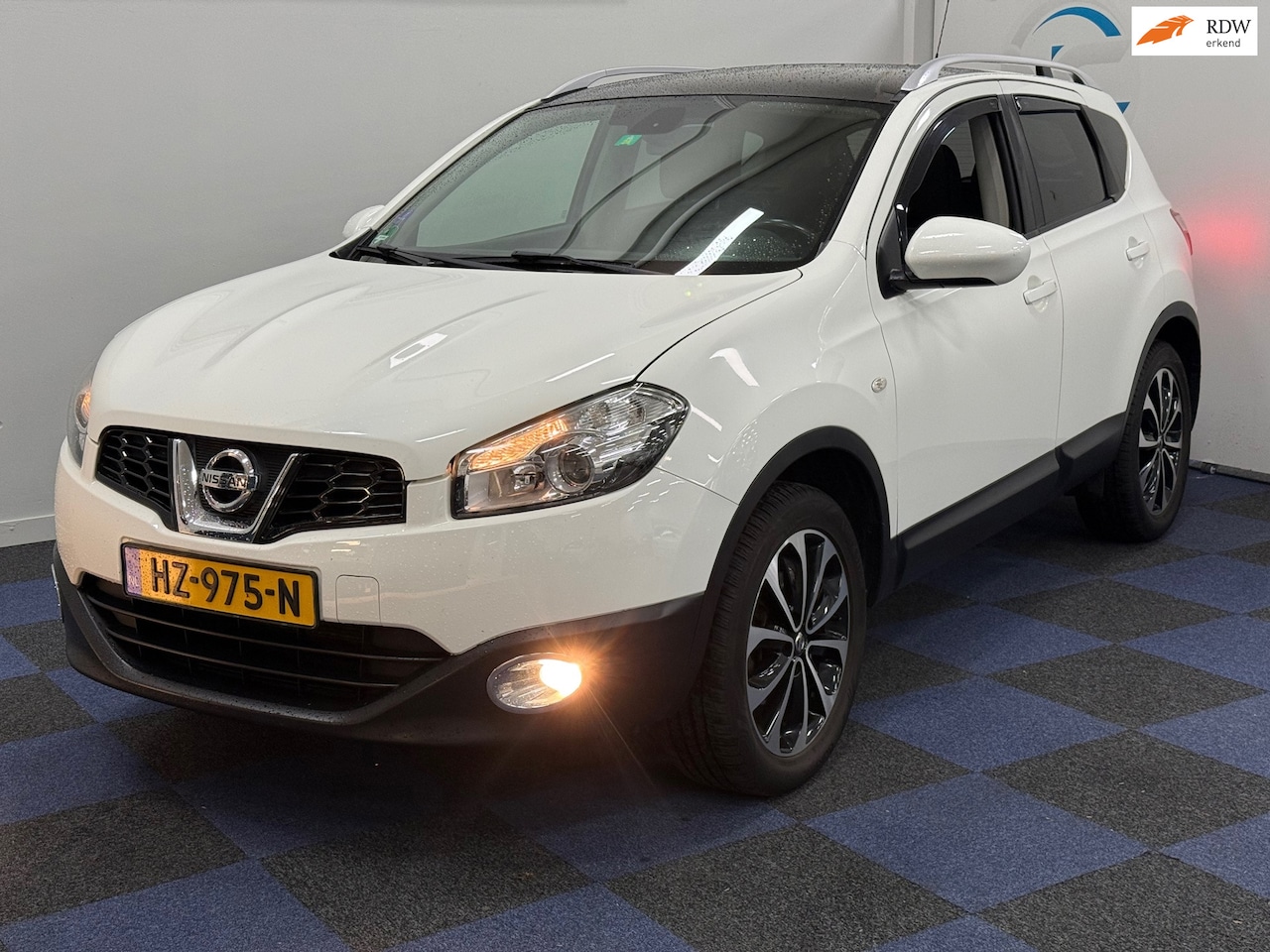 Nissan Qashqai - 1.6 Acenta / PANORAMADAK / NETTE AUTO / DEALER ONDERHOUDEN - AutoWereld.nl