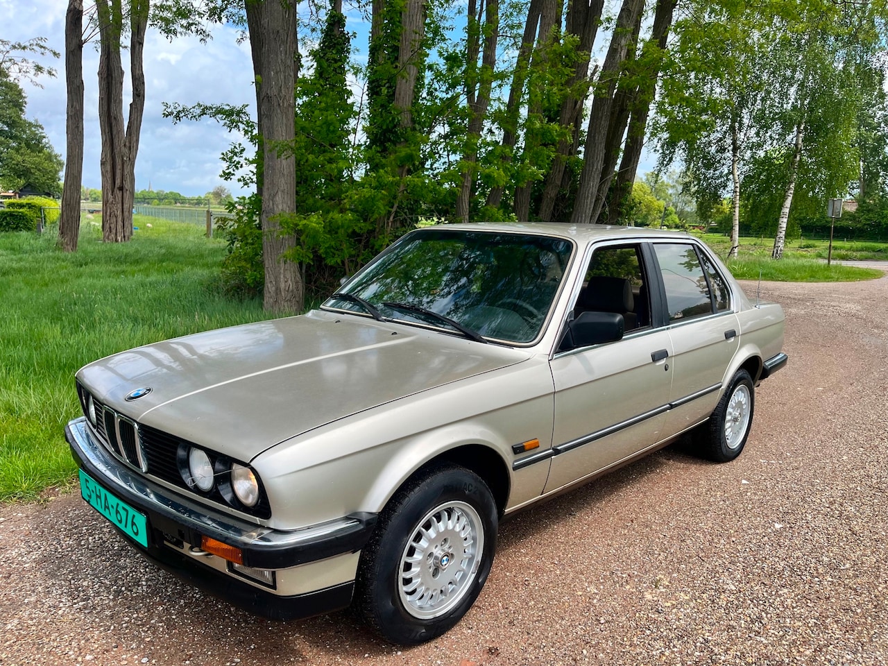 BMW 3-serie - 324d e30. 6 cilinder - AutoWereld.nl