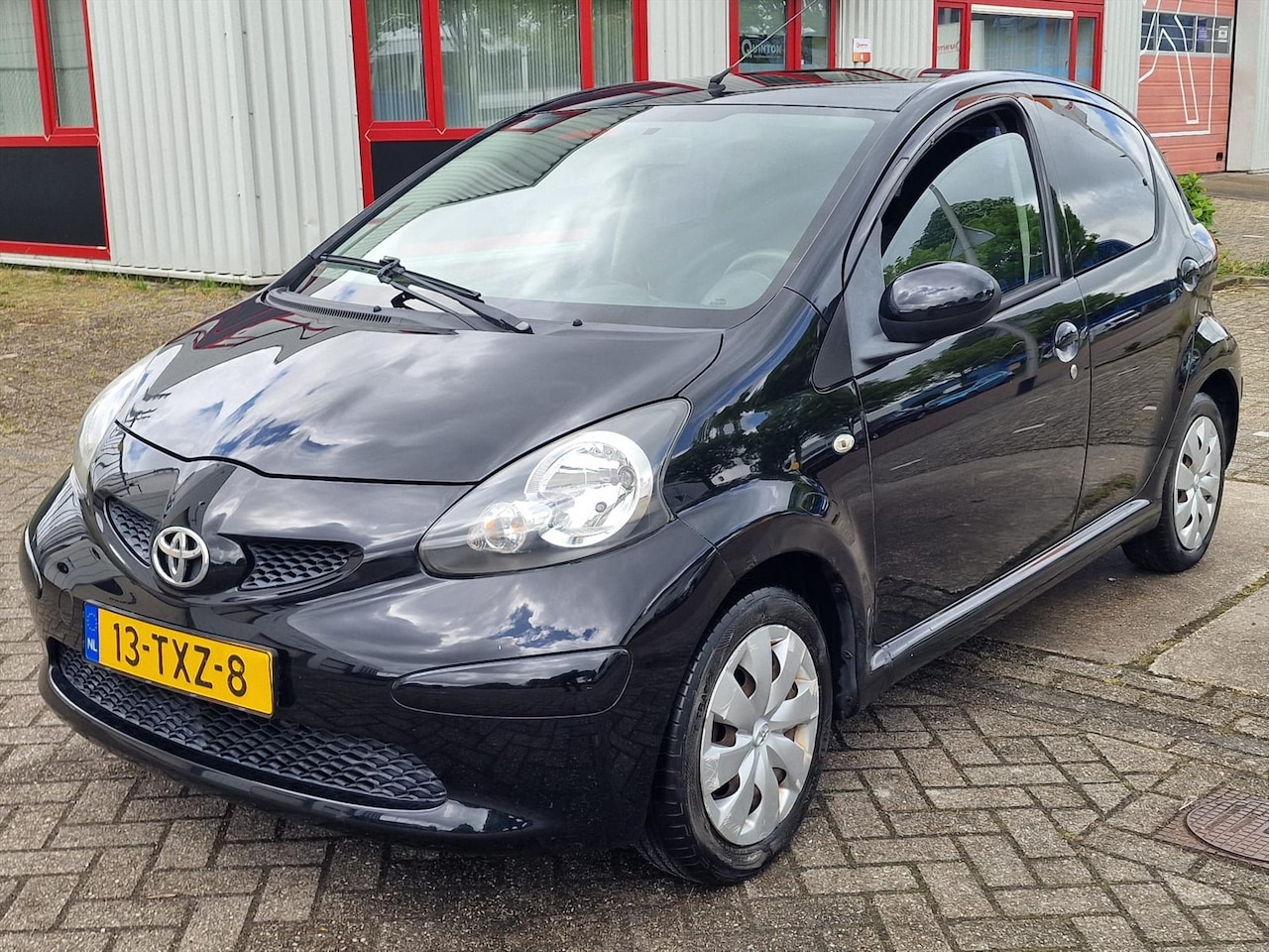 Toyota Aygo - 1.0 12V VVT-I 5DRS.Airco. prijs INCLNieuwe APk.149000km - AutoWereld.nl
