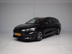 Ford Focus Wagon - 1.0 EcoBoost ST-line CAMERA / TREKHAAK / HEAD-UP / KEYLESS / STOELVERWARMING / LED
