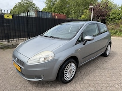 Fiat Grande Punto - 1.4 Dynamic Airco/Cruise/StrBkr