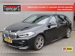BMW 1-serie - 118i 140PK Automaat Executive Edition M-Sport Sportstoelen/Parkeerhulp/Navigatie/Cruise-co