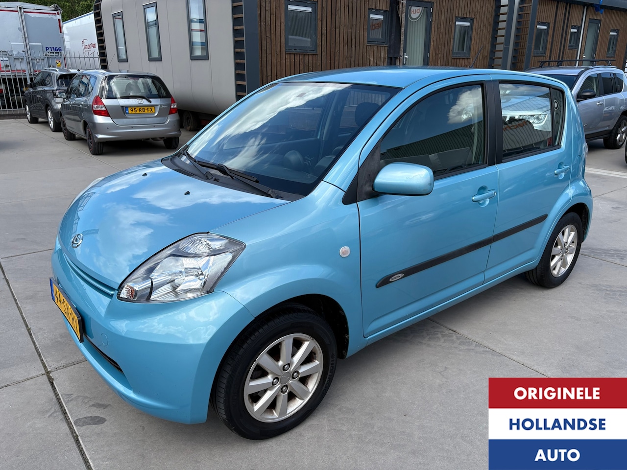 Daihatsu Sirion 2 - 1.3-16V Comfort VOL Automaat Airco - AutoWereld.nl