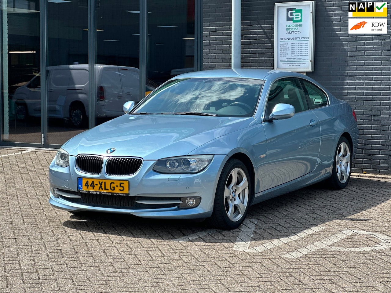 BMW 3-serie Coupé - 320i Corporate Lease/2E EIG/6-BAK/CARPLAY/NAVI/NETTE STATT!! - AutoWereld.nl