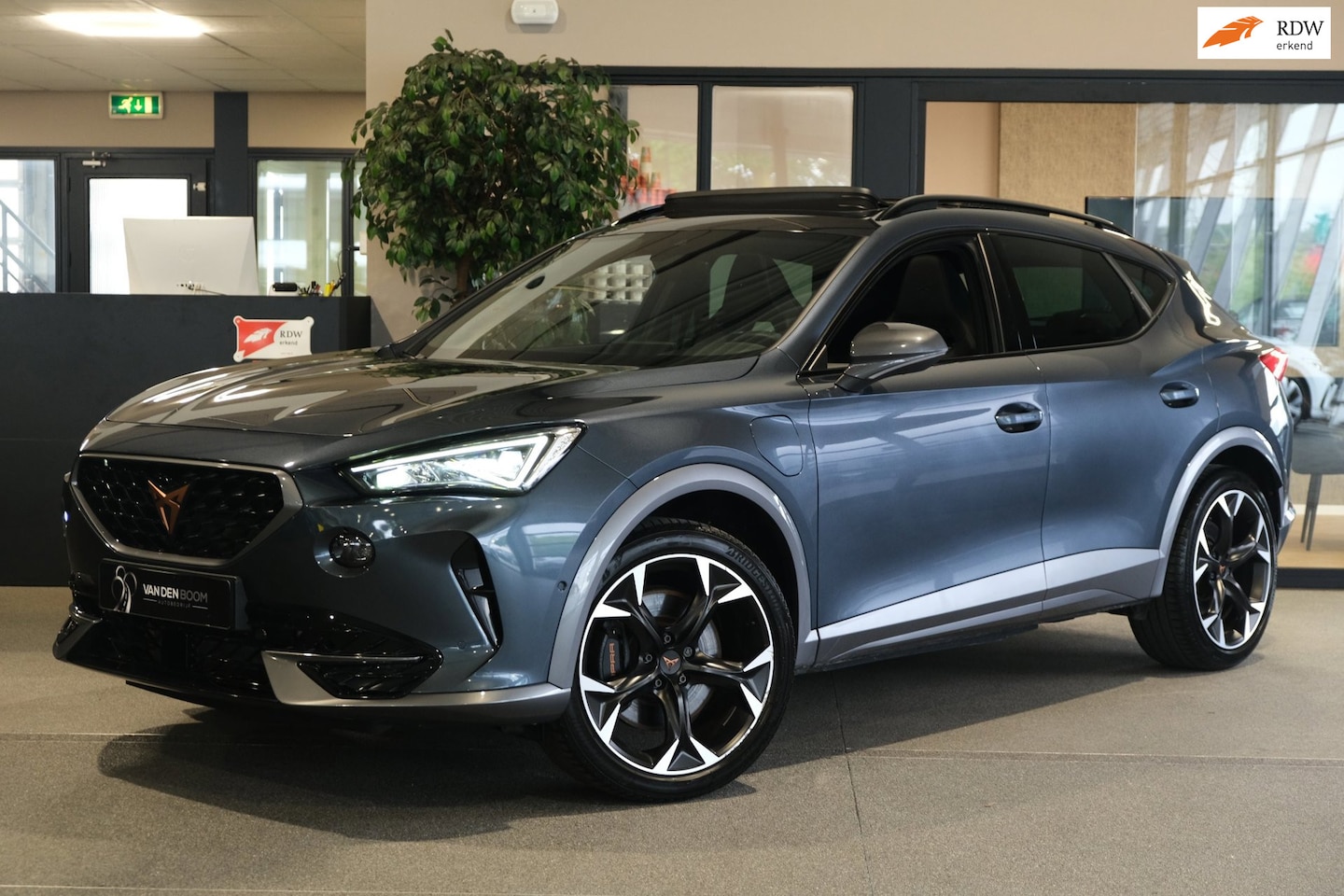 CUPRA Formentor - 1.4 e-Hybrid VZ 245PK Pano Leder Trek Led ACC Cam Pdc - AutoWereld.nl