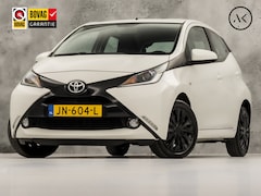 Toyota Aygo - 1.0 VVT-i x-play (5 DEURS, CAMERA, CRUISE, BLUETOOTH, SPORTSTOELEN, NIEUWE APK, NIEUWSTAAT