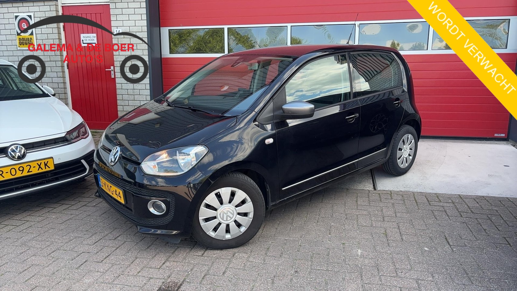 Volkswagen Up! - 1.0 cheer up! BlueMotion NWE D-RIEM / AIRCO / BLUETOOTH / NAVI / NL-AUTO - AutoWereld.nl