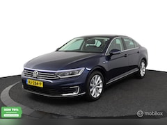 Volkswagen Passat - Sedan 1.4 TSI GTE Highline 218 PK Plug-in hybride | 78, 7% SOH | Elec. stoelen met verwarm