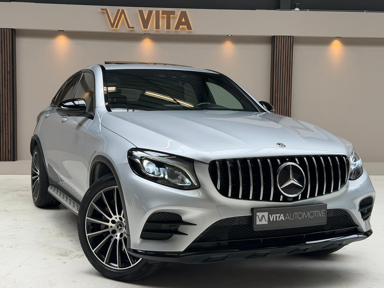 Mercedes-Benz GLC-klasse Coupé - 250 4MATIC Premium Plus Bomvol|Pano|Burmester|HUD|Memory|360 Camera|Trekhaak|Stoelverkoeli - AutoWereld.nl
