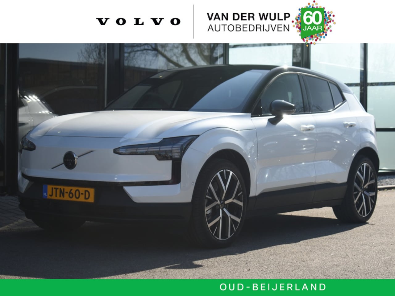 Volvo EX30 - Twin Performance 428pk/69kWh Ultra Europa | Getint Glas - AutoWereld.nl
