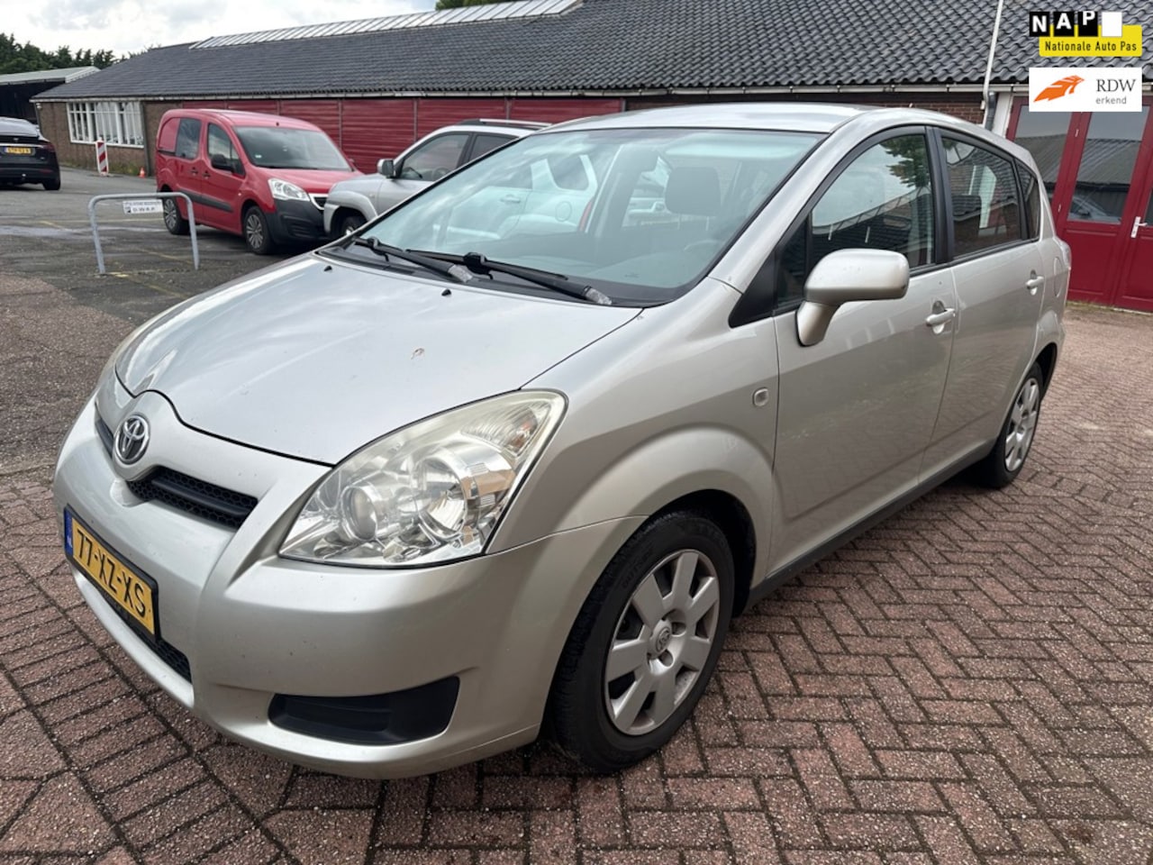 Toyota Verso - 1.6 VVT-i Terra AIRCO CC ELEC RAM APK NAP - AutoWereld.nl