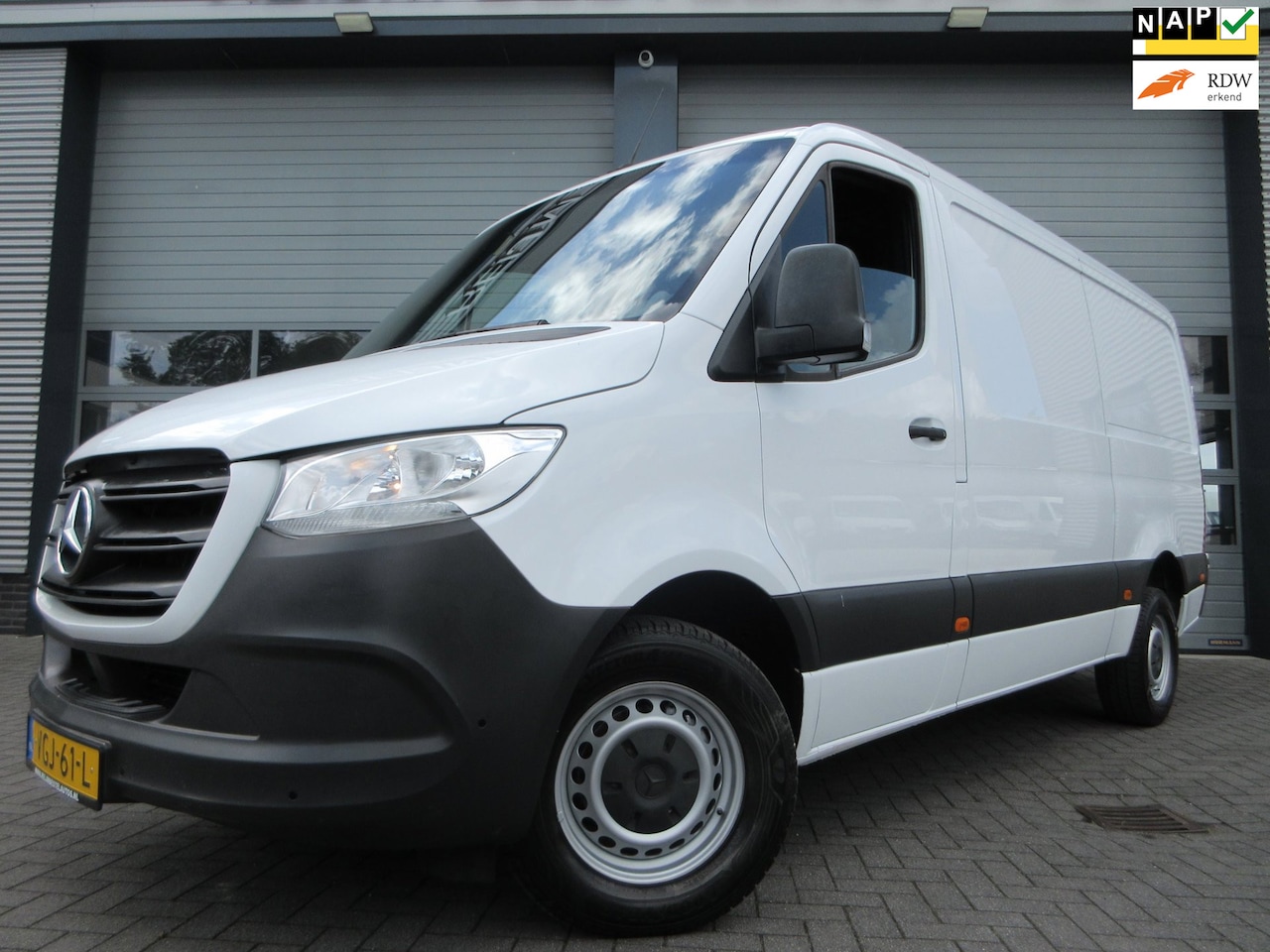 Mercedes-Benz Sprinter - 316cdi L2H1 163pk Automaat, Navigatie, Camera, Trekhaak, 3-Zits, PDC, 3500kg ahw. - AutoWereld.nl