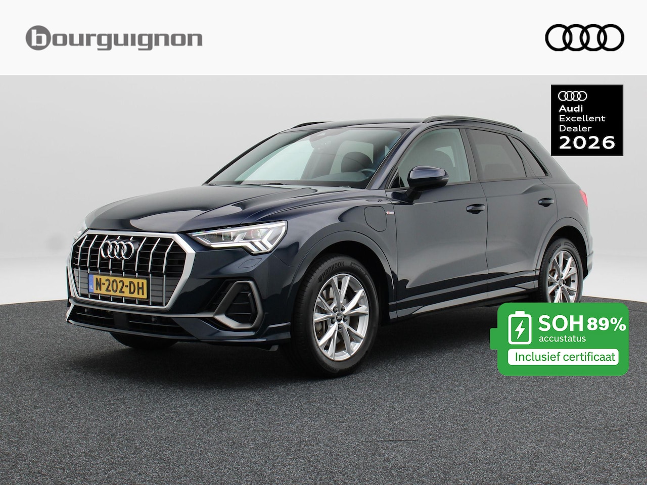 Audi Q3 - 45 TFSi e S-Line 245 Pk | Stoelverwarming | Adaptive Cruise | Camera | CarPlay | Climatron - AutoWereld.nl