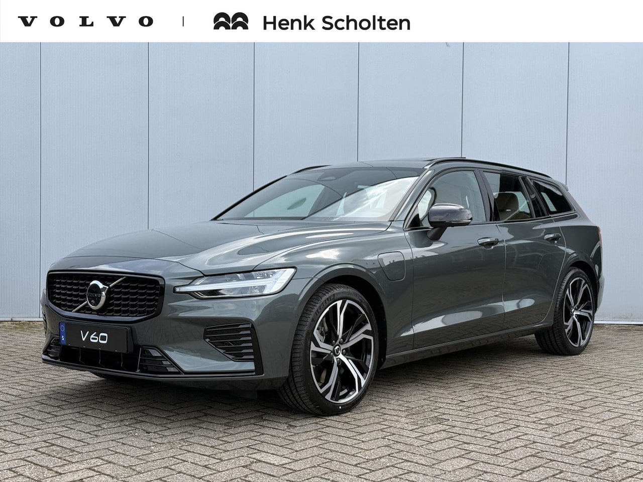 Volvo V60 - 2.0 T6 Plug-in hybrid AWD Plus Dark **MY27**€66.190**Nappa Leder met ventilatie | 19" Lich - AutoWereld.nl