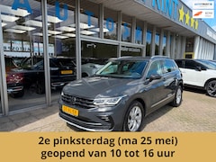 Volkswagen Tiguan - 1.5 TSI Elegance 150pk HEAD-UP DISPLAY , ACHTERUIT CAMERA
