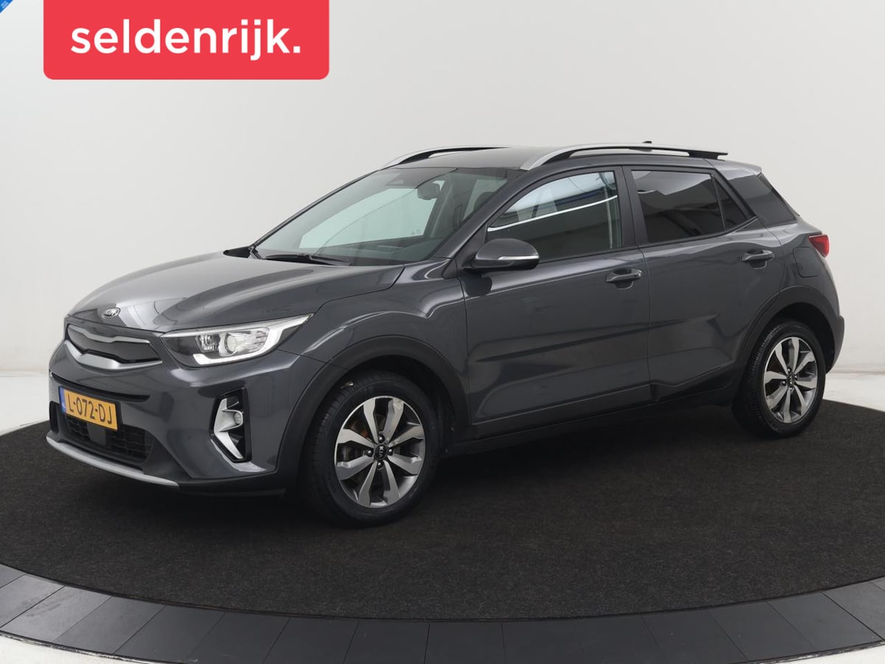 Kia Stonic - 1.0 T-GDi MHEV DynamicPlusLine | Carplay | Adaptive cruise | Camera | Navigatie | Keyless - AutoWereld.nl