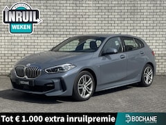 BMW 1-serie - 118i Business Edition | Apple CarPlay / Android Auto | Achteruitrijcamara | M pakket |