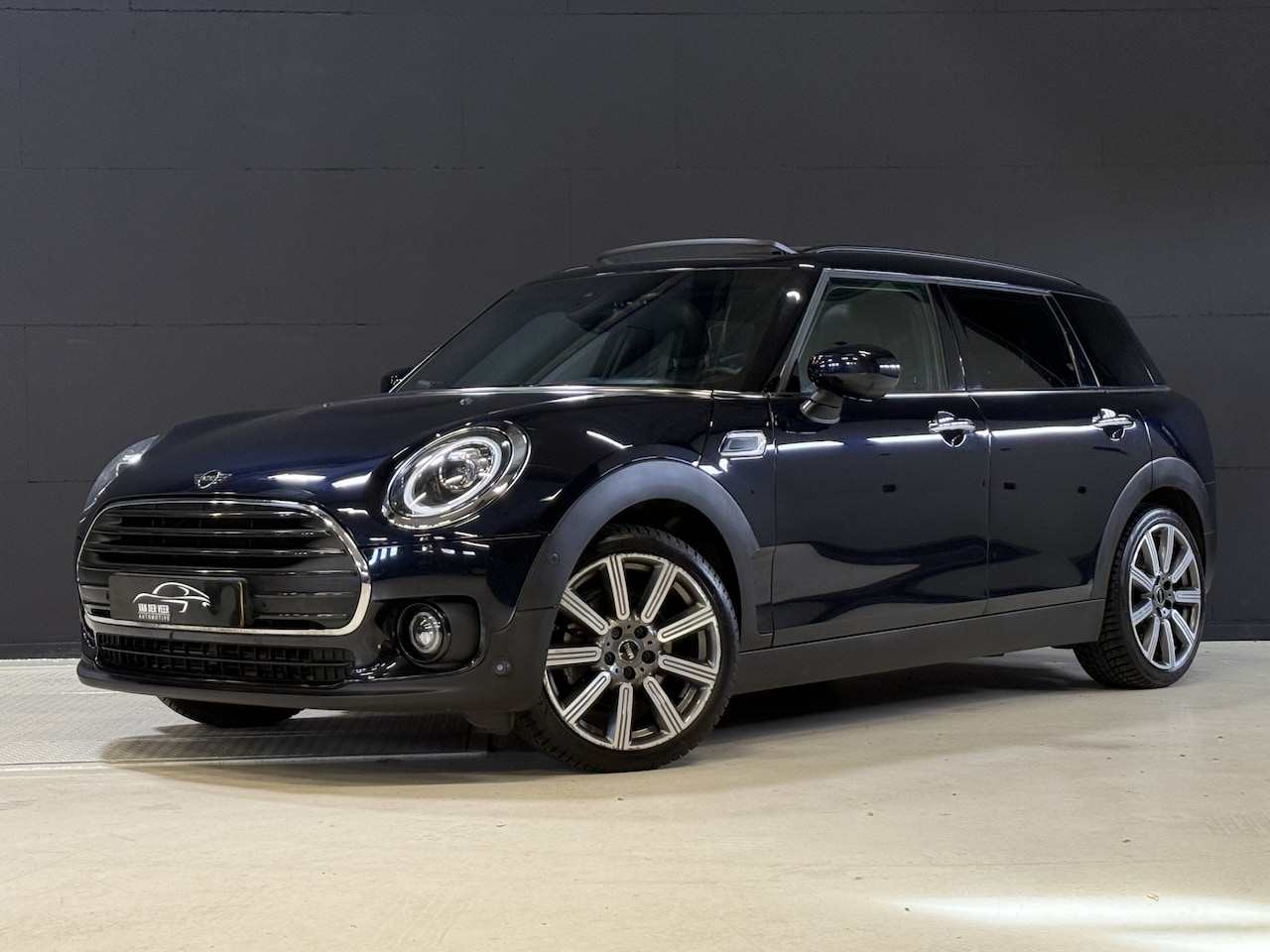 MINI Clubman - Mini 1.5 Cooper Chili | Panoramadak | Head UP | Harman Kardon - AutoWereld.nl
