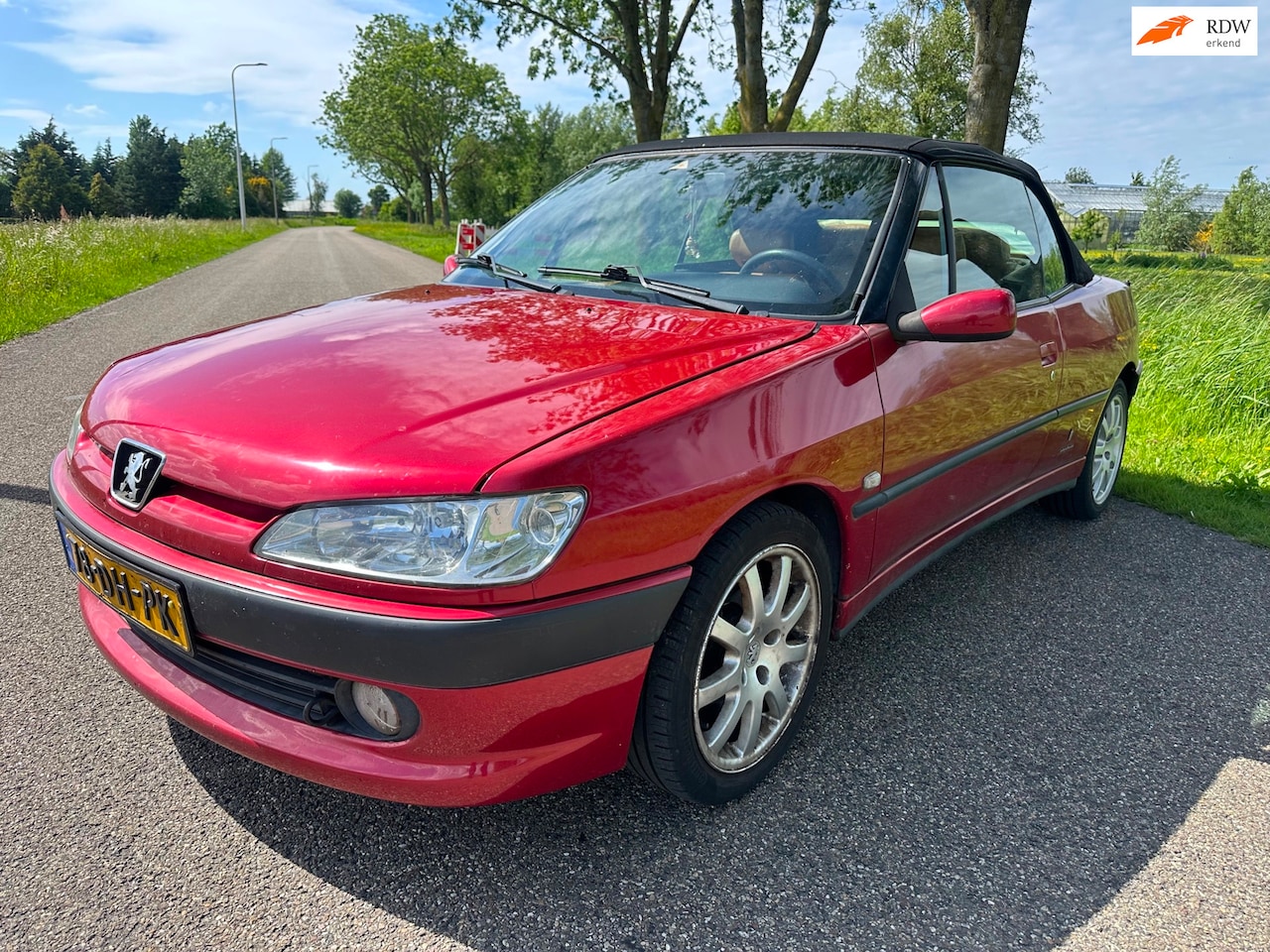 Peugeot 306 Cabriolet - 1.6|lang apk|rijdt goed|loop of sloop - AutoWereld.nl