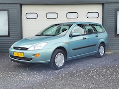 Ford Focus Wagon - 1.4-16V Ambiente | APK 5-2027 | eerste eigenaar | Dealer onderhouden