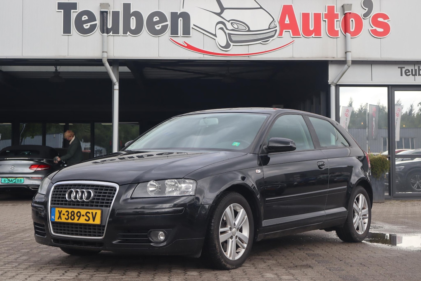 Audi A3 Sportback - 2.0 TFSI Attraction | 200PK | Climate control | PDC achter - AutoWereld.nl