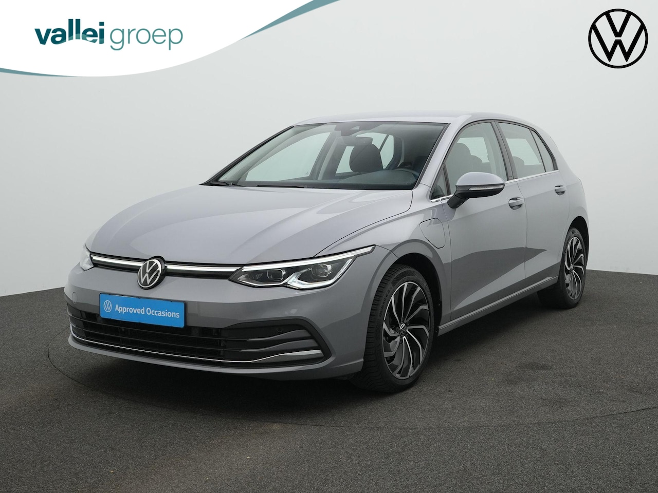Volkswagen Golf - 1.4 eHybrid 204 pk Style | Geheugen-/massagestoel | Achteruitrijcamera | Stuur-/stoelverwa - AutoWereld.nl
