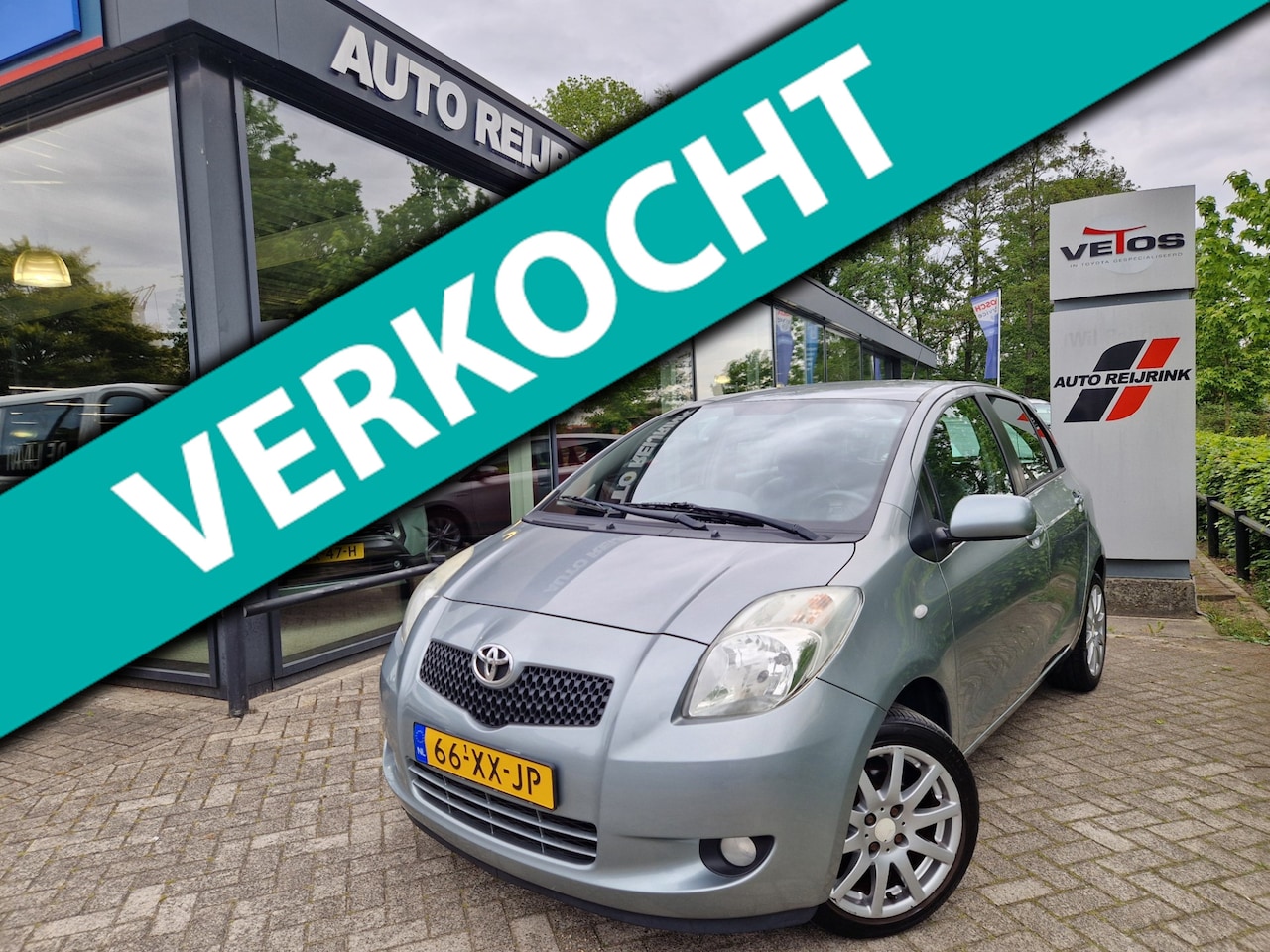 Toyota Yaris - 1.3 VVTi Sol-S-LINE/AIRCO/LEDER - AutoWereld.nl