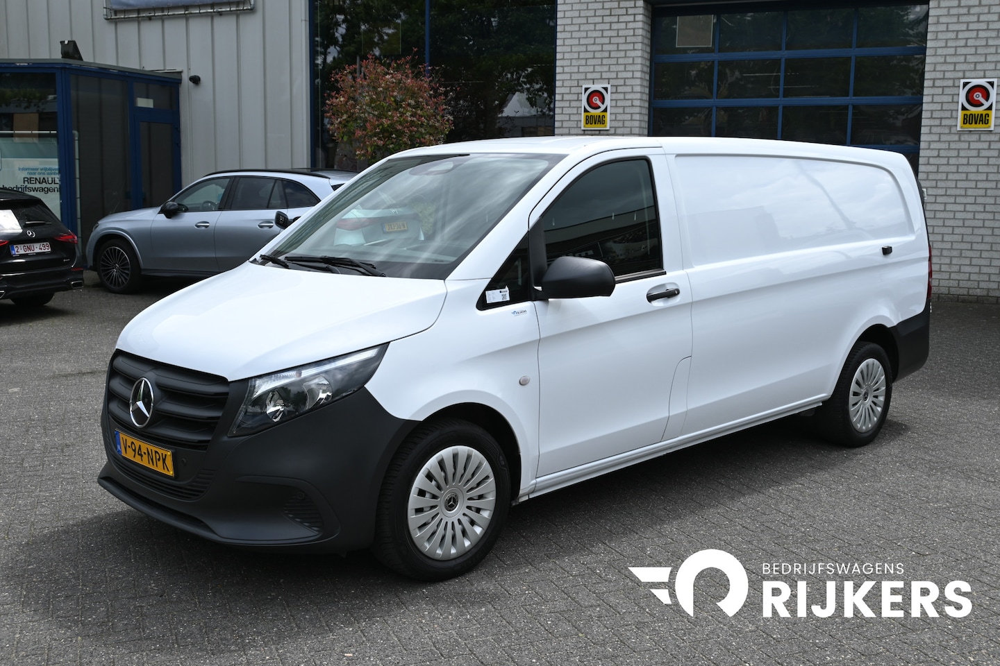 Mercedes-Benz Vito - 116 CDI L3 Pro MBUX met navigatie, Winterpakket, Etc. - AutoWereld.nl