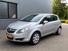 Opel Corsa - 1.0-12V '111' Edition / Airco / 5drs /