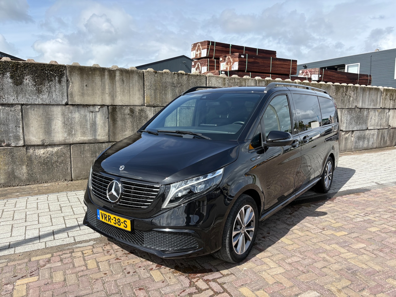 Mercedes-Benz EQV - 300 L2 90kWh DC - AutoWereld.nl