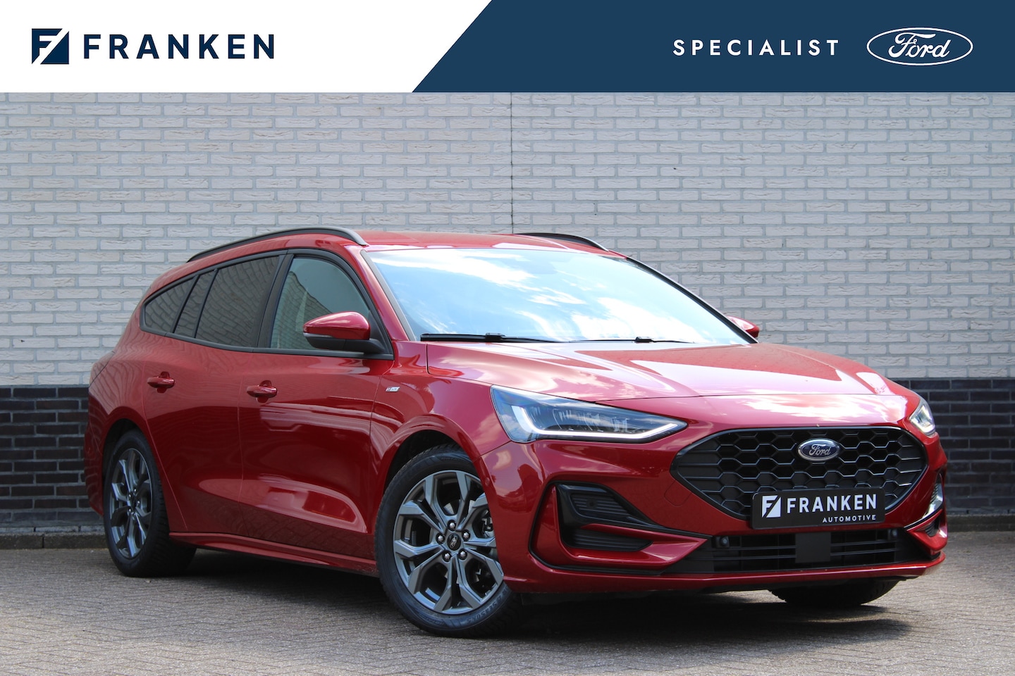 Ford Focus Wagon - 1.0 EcoBoost Hybrid 155PK ST Line X Automaat | Head-Up | Adaptieve cruise | Trekhaak | Win - AutoWereld.nl